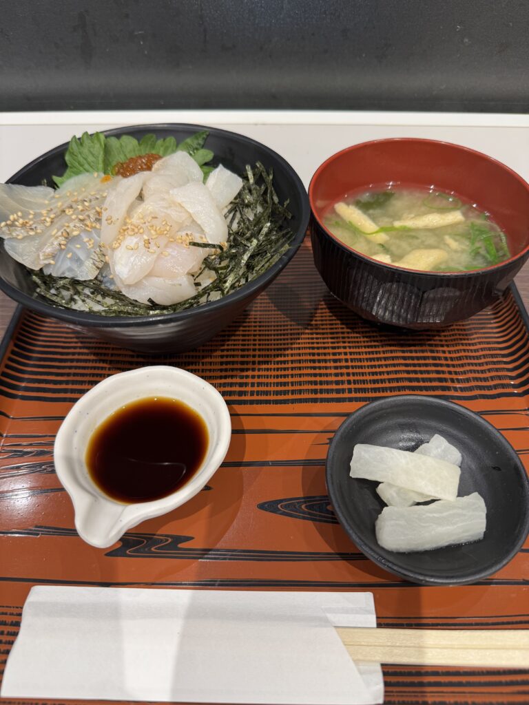 鯛とヒラメ丼